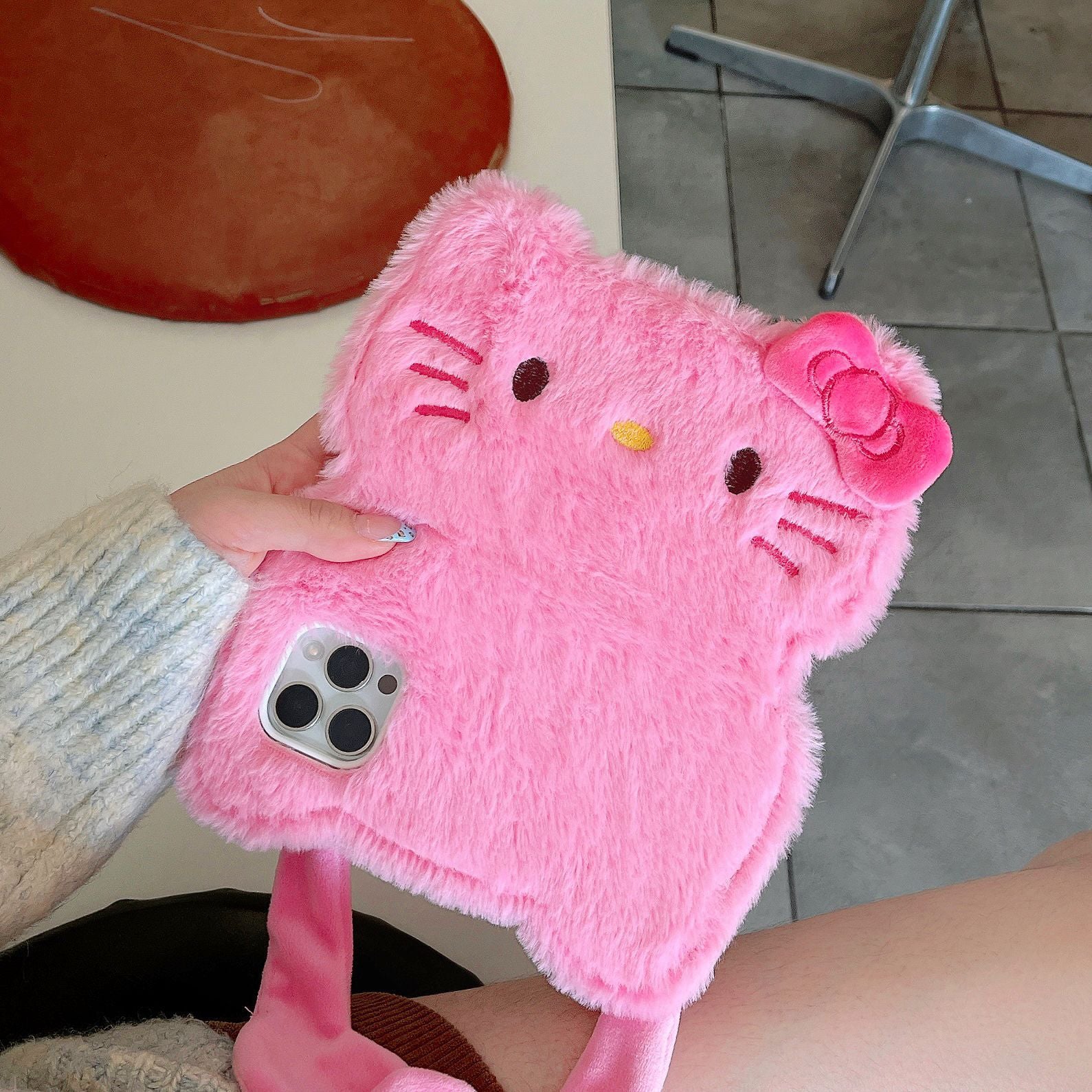 Plush rose red HK flip tote bag design for iPhone