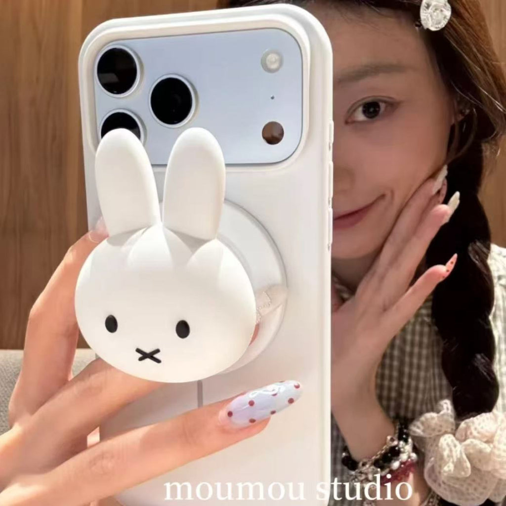 Niche liquid silicone Miffy magnetic attraction is suitable for IPHONE