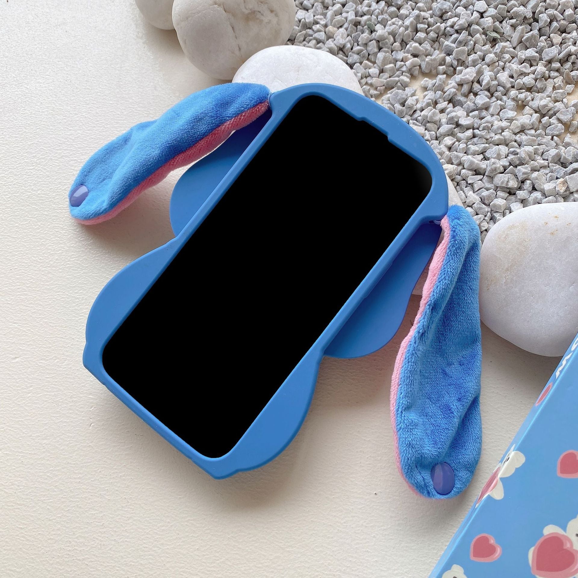 Stitch design for iphone